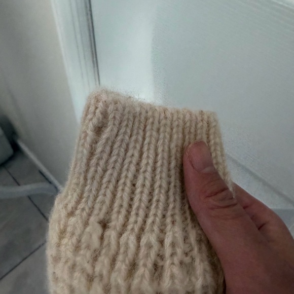 Quill's Woollen Market Handcrafted Wool Cable Knit Cargigan Sweater Shawl Collar - Picture 14 of 16